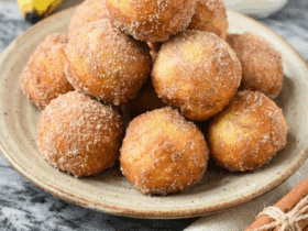 Air Fryer Banana Donut Bites: A Quick 2-Ingredient Treat to Satisfy Cravings 1763891376594 019ab01d f5aa 78fe 834f 49171dd52590