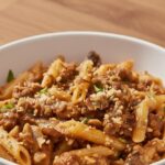 Cream-Free Mushroom Pasta with Garlic and Red Wine 5886561814194096962 121