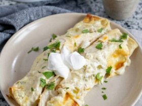 Creamy Keto White Chicken Enchiladas for the Ultimate Low-Carb Tex-Mex Dinner 5895638359990799158 121