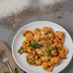 Creamy One-Pan Chicken Tortellini in Tomato Sauce 5915796952203332445 121