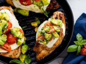 Keto-Friendly California Avocado Chicken: A Delicious Low-Carb Weeknight Dinner 5915796952203332469 121