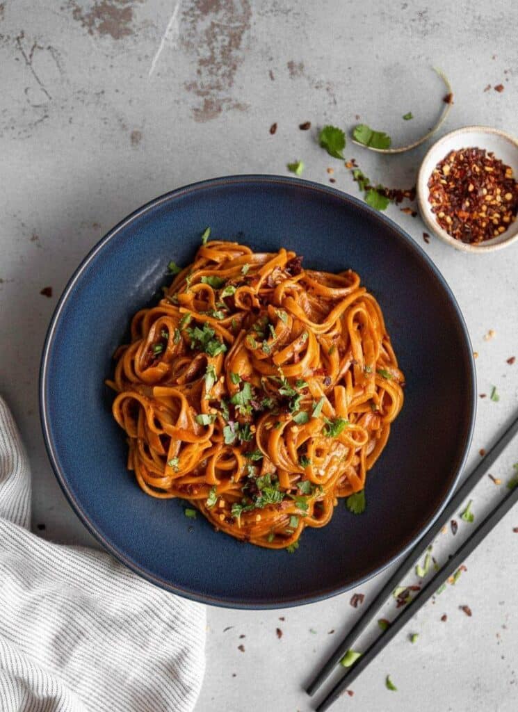 15-Minute Creamy Thai Red Curry Noodles 5933898259376048988 121