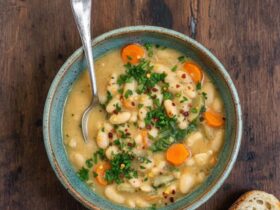 Low Sodium Tuscan White Bean Soup (One Pot & Meal-Prep Friendly) unnamed e1770195879880
