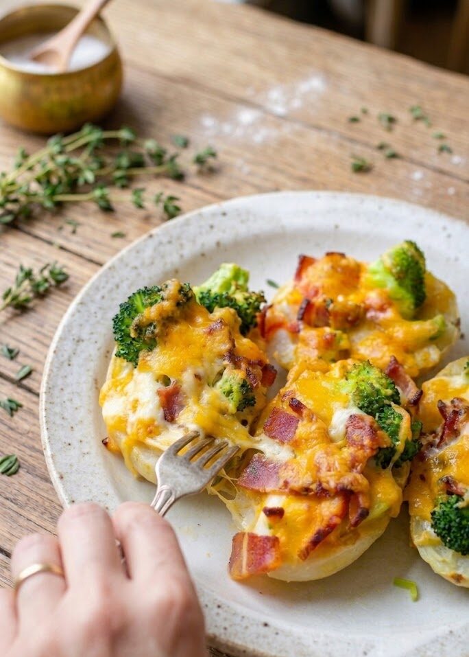 Broccoli Bacon Cheddar Chicken: Easy Keto-Friendly Dinner 39836613 475f 4661 a0c7 7203fdd0313a e1774959070712