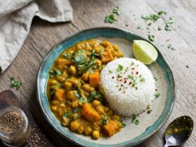 Sweet Potato, Chickpea, and Spinach Coconut Curry: A Comforting Vegan Delight unnamed 12 6 e1774444045946