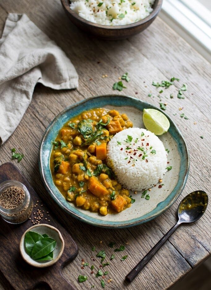 Sweet Potato, Chickpea, and Spinach Coconut Curry: A Comforting Vegan Delight unnamed 12 6 e1774444045946