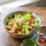 Ultimate Guacamole Tossed Salad: Fresh, Flavorful, and Perfect for Mexican Meals unnamed 2 e1772434609165