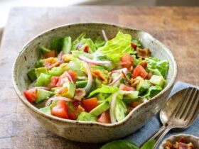 Ultimate Guacamole Tossed Salad: Fresh, Flavorful, and Perfect for Mexican Meals unnamed 2 e1772434609165