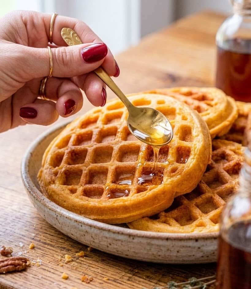 Savory Sweet Potato Waffles – A Crispy, Cheesy Brunch Delight unnamed 23 2 e1772958878510
